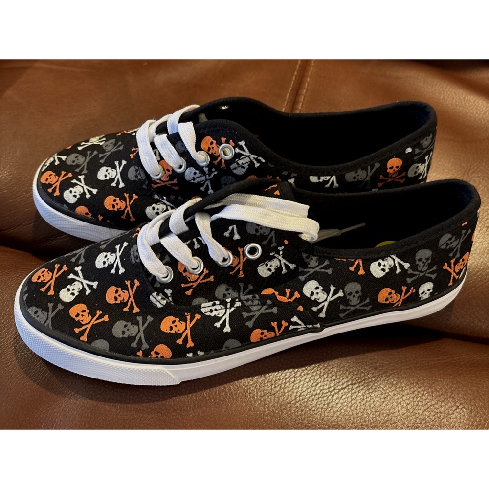 ISAAC MIZRAHI Glow-In-The-Dark SKULL& BONES Pattern Halloween Sneakers Shoes 9.5